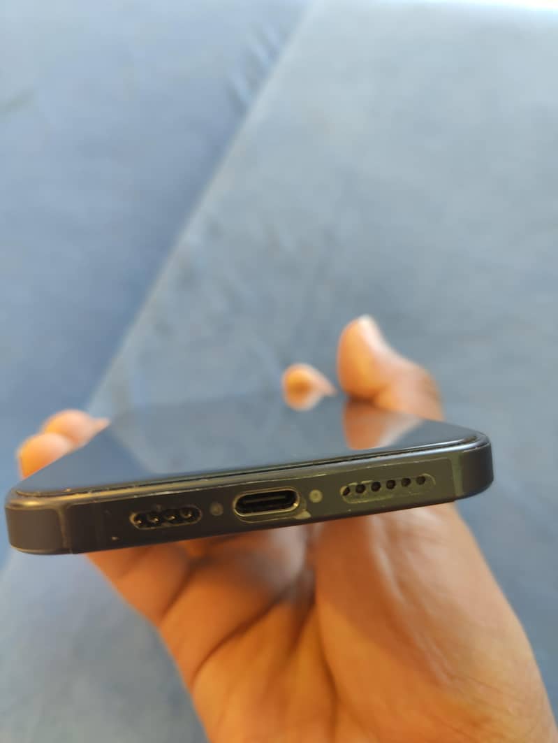 Apple iPhone 15 Pro Max 5