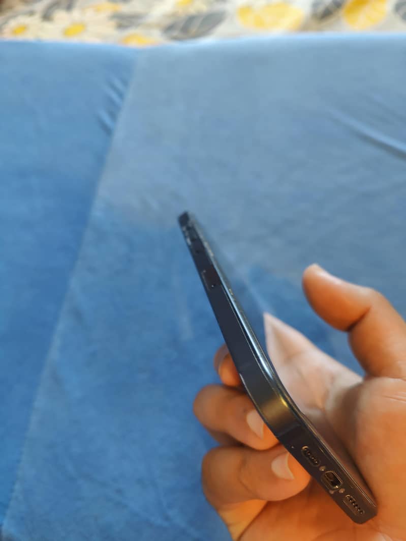 Apple iPhone 15 Pro Max 11