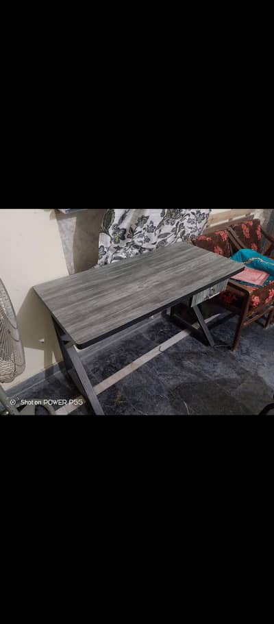 Office Table for sell Contect Number (+92 335 2755315)