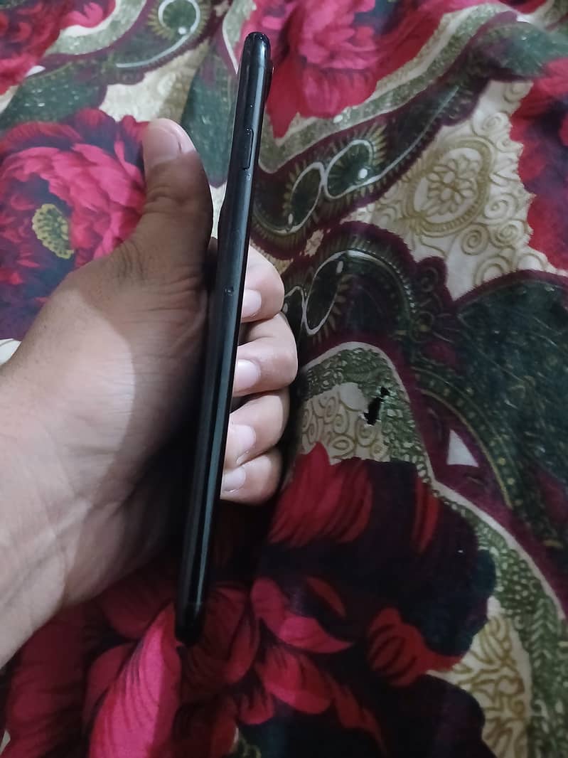 Apple iPhone 7 Plus 1