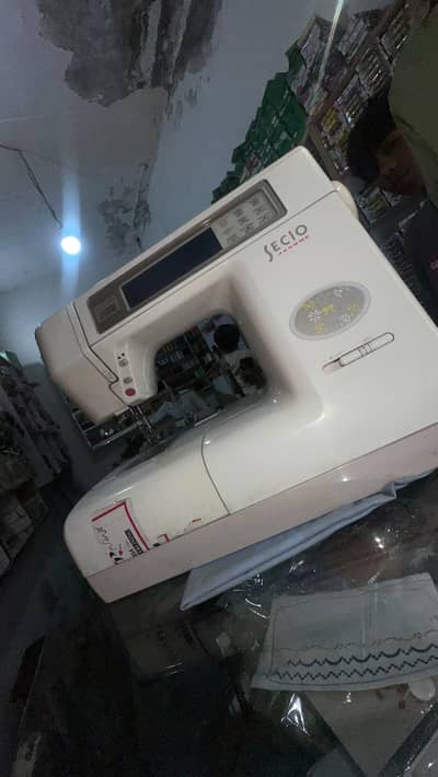 Secio janome 8100