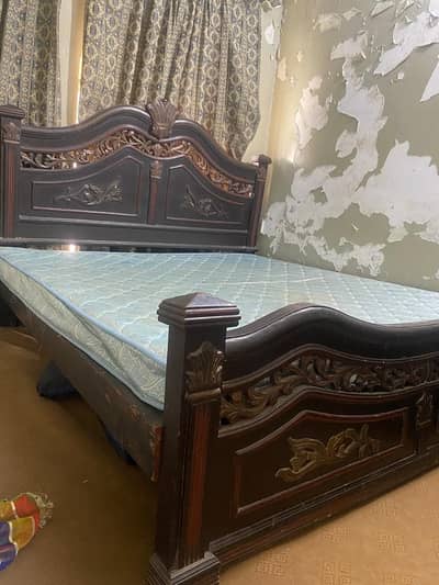 Woden bed set with mattress