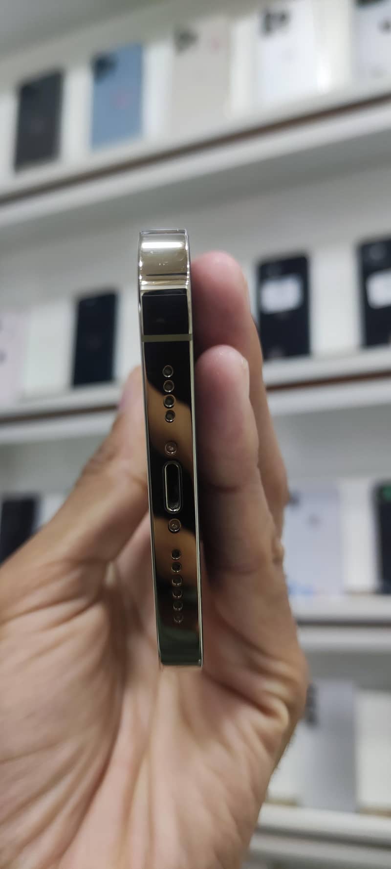 iPhone 14 Pro Max 2