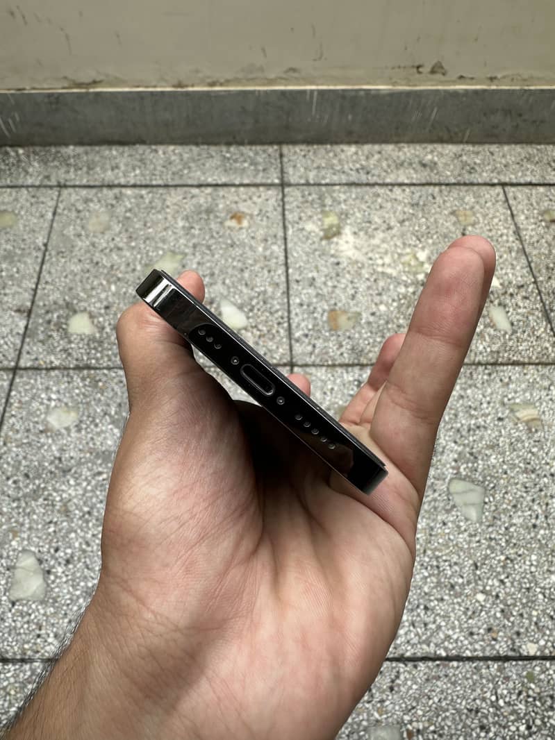 Apple iPhone 12 Pro 0
