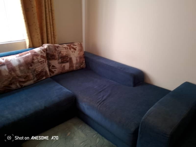 L-shaped sofa 4