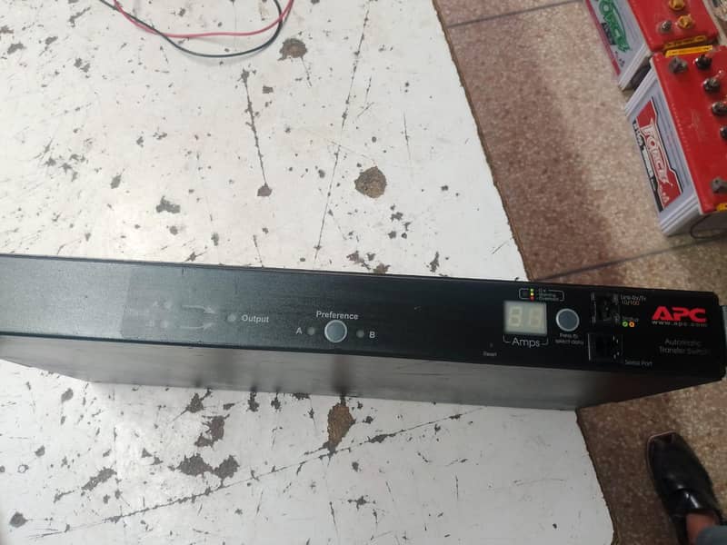 APC RACK Automatic Transfer switch 2