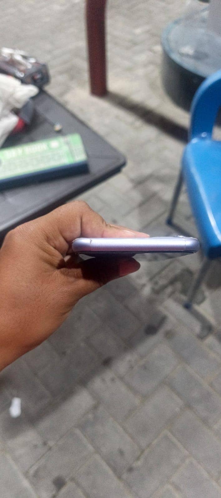 Apple iPhone 11 3
