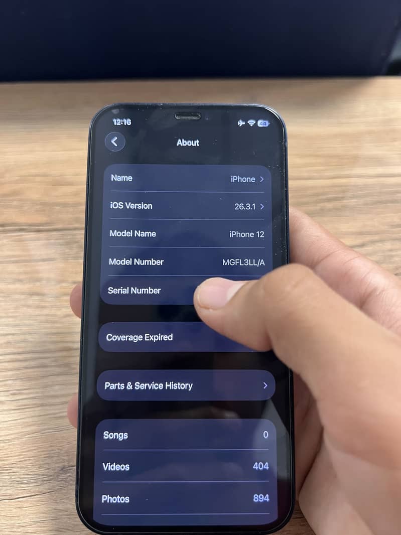 Apple iPhone 12 4