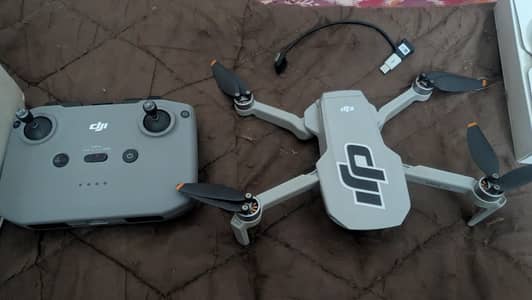 DJI Mini 4K Drone with 3 batteries excellent condition