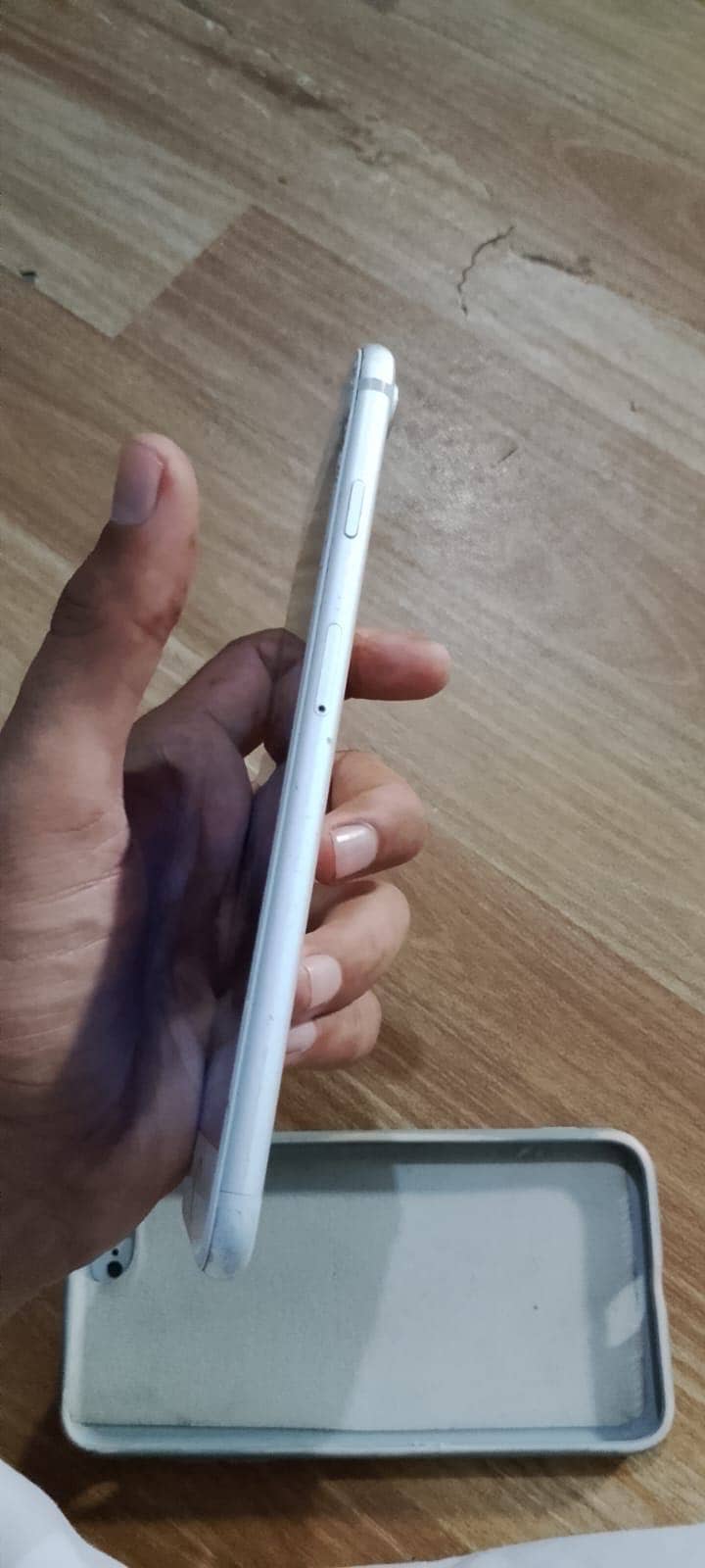 Apple iPhone 7 Plus 1