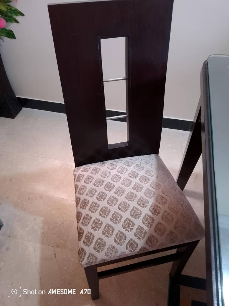Dining table 3