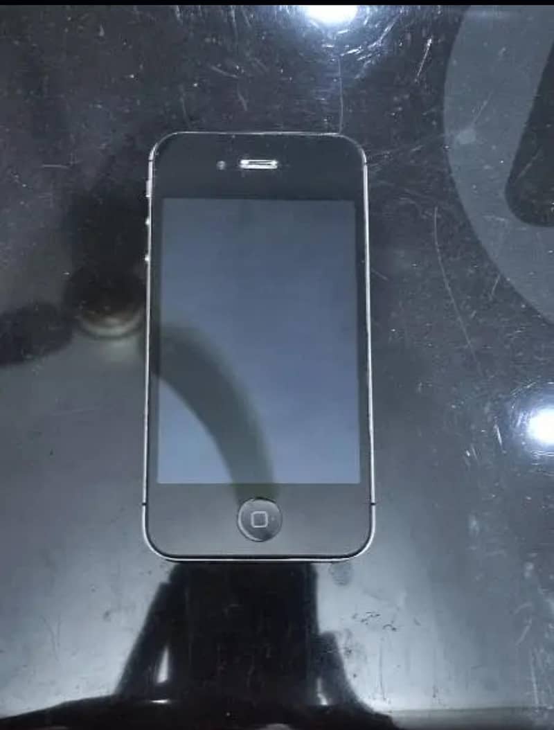 Apple iPhone 4s 0