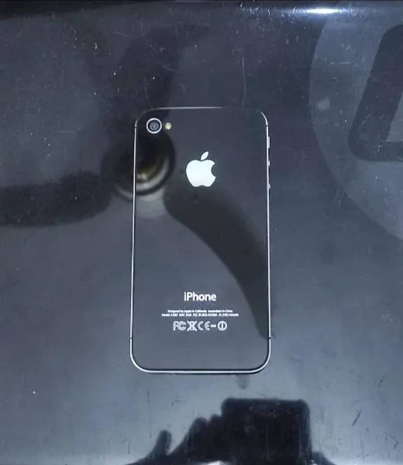 Apple iPhone 4s 3