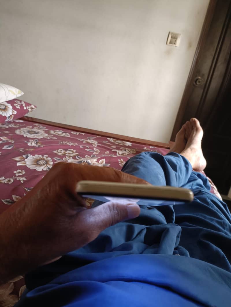 Tecno camon 18t 4