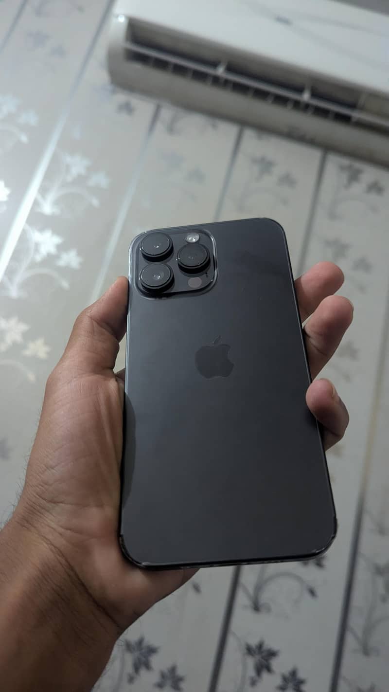 Apple iPhone 14 Pro Max 4