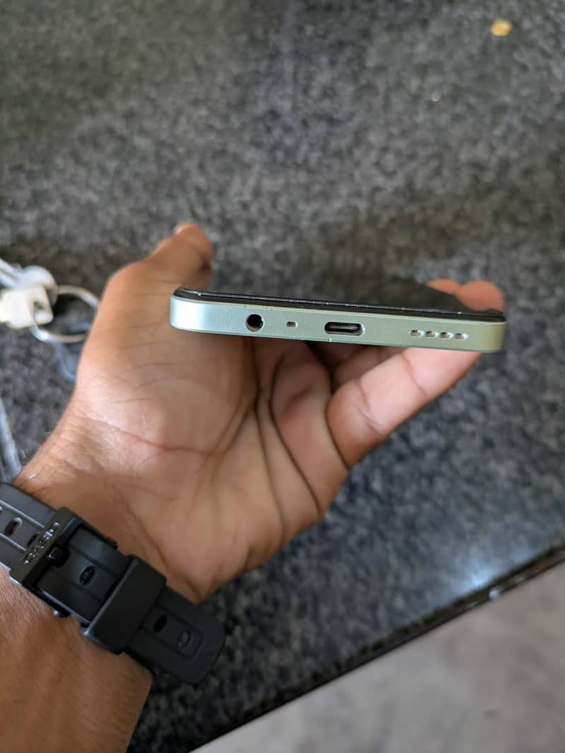 Realme C63 5