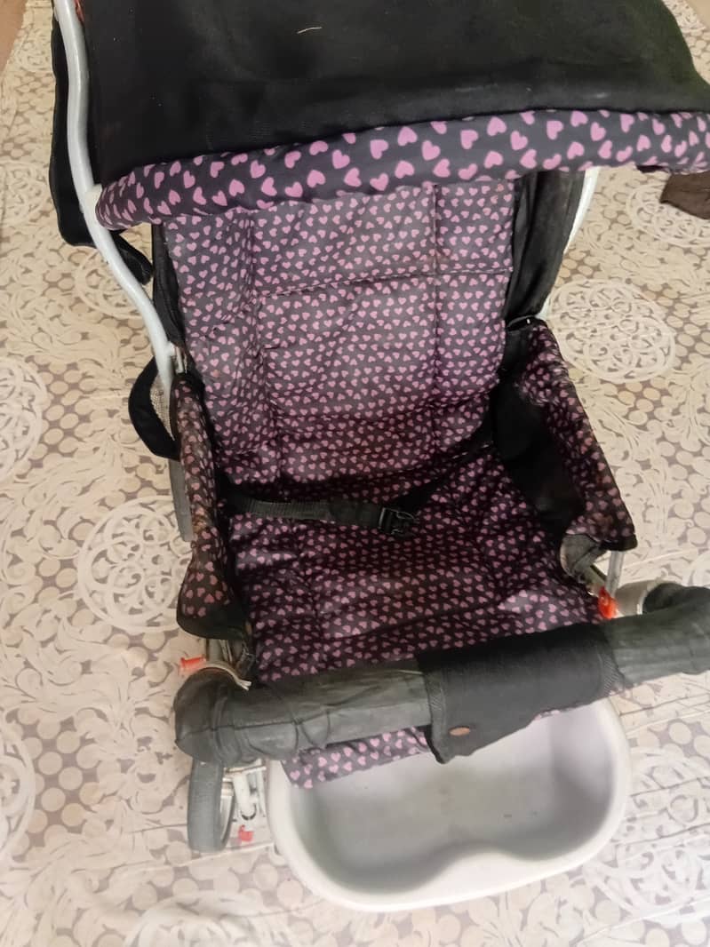 Pram for sell. 3