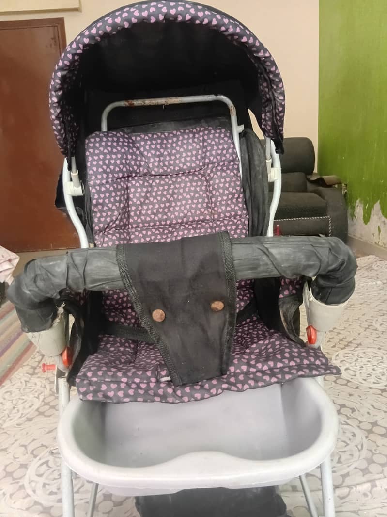 Pram for sell. 4