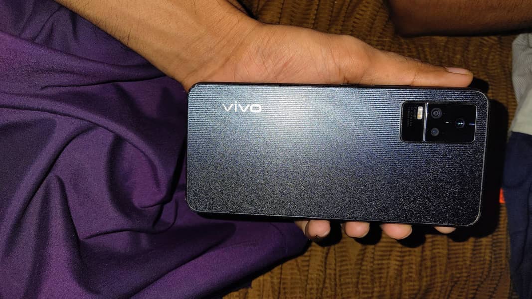 Vivo V21e 4