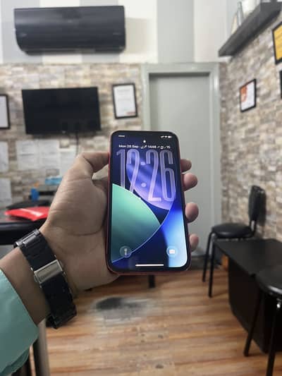Apple iPhone 12 sim working