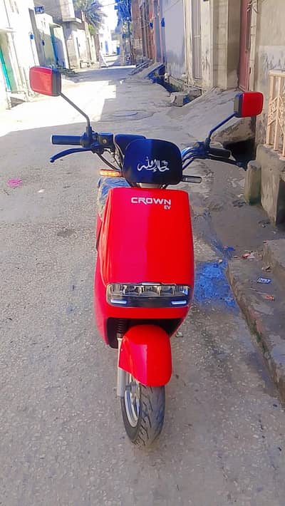 Crown ev T10 / phone no . . 03167564388