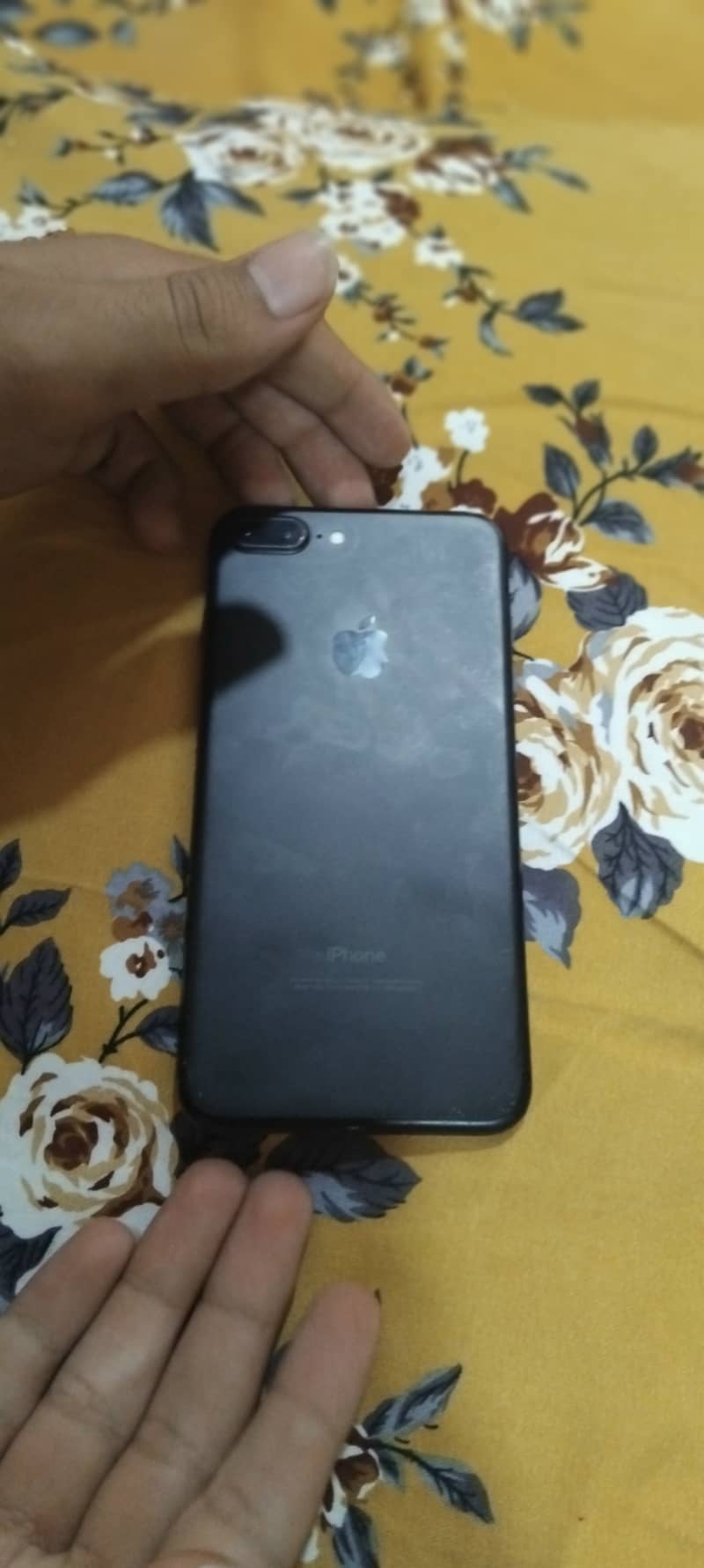 Apple iPhone 7 Plus 3