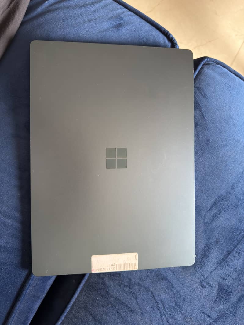 Microsoft surface 3 7