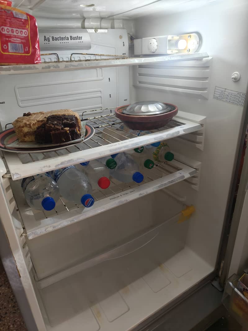 ARCTIC LARGE FRIDGE 3