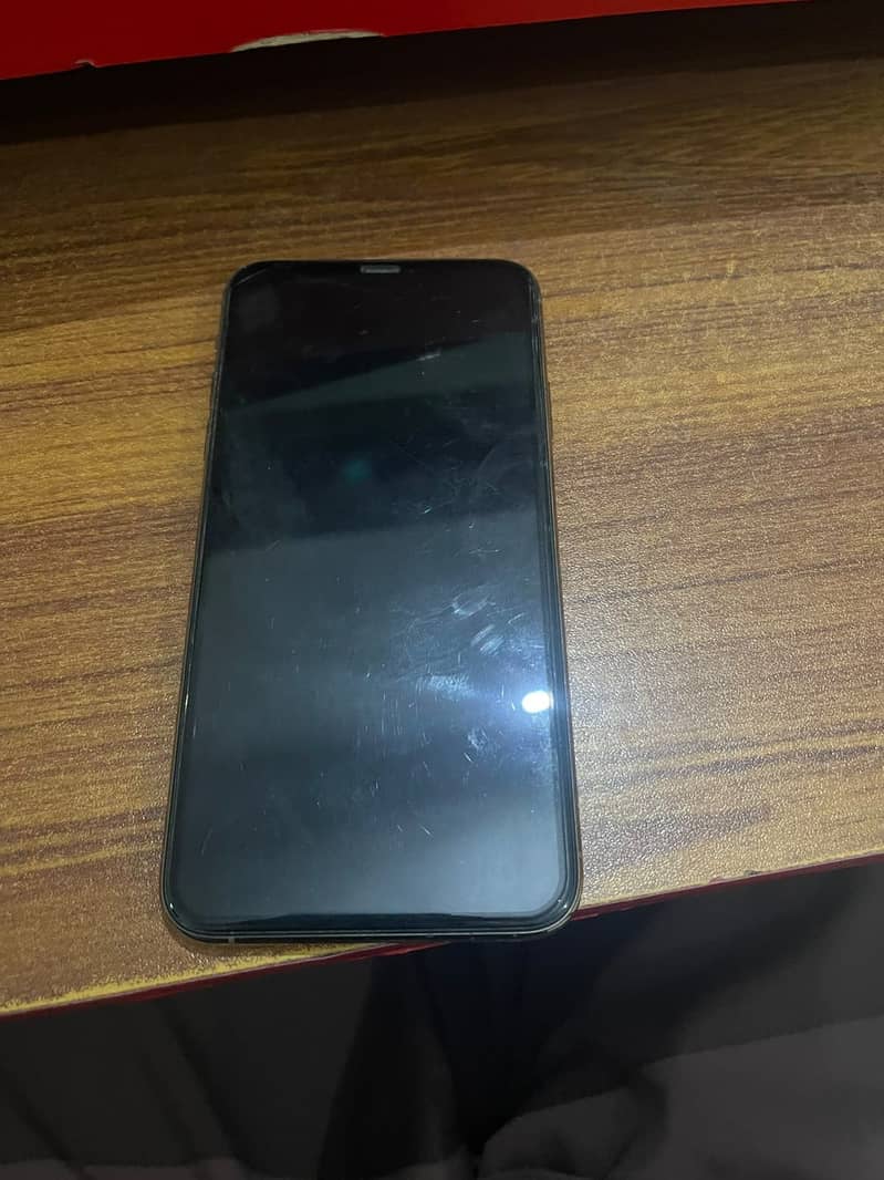Apple iPhone 11 Pro Max 9