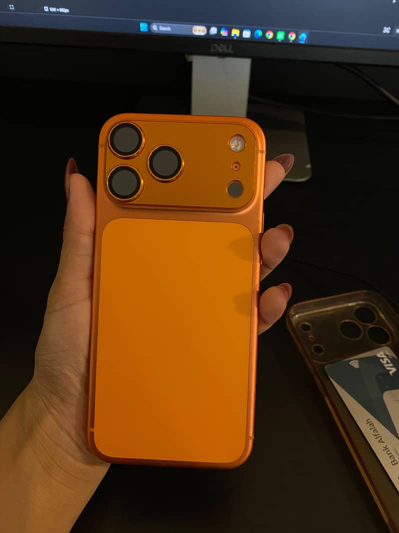 Apple iPhone 17 Pro Max 4