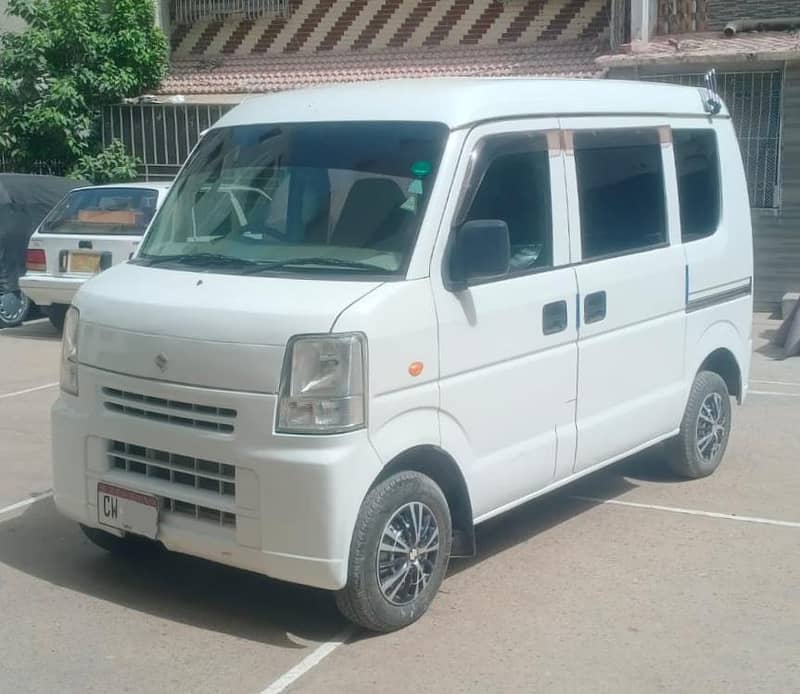Suzuki Every 2012 3