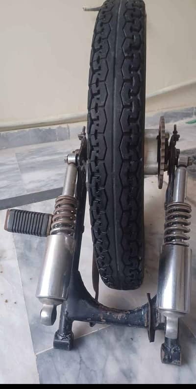 125 back rim tyre chain set one shock