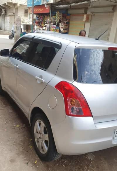 Suzuki Swift 2017 DLX
