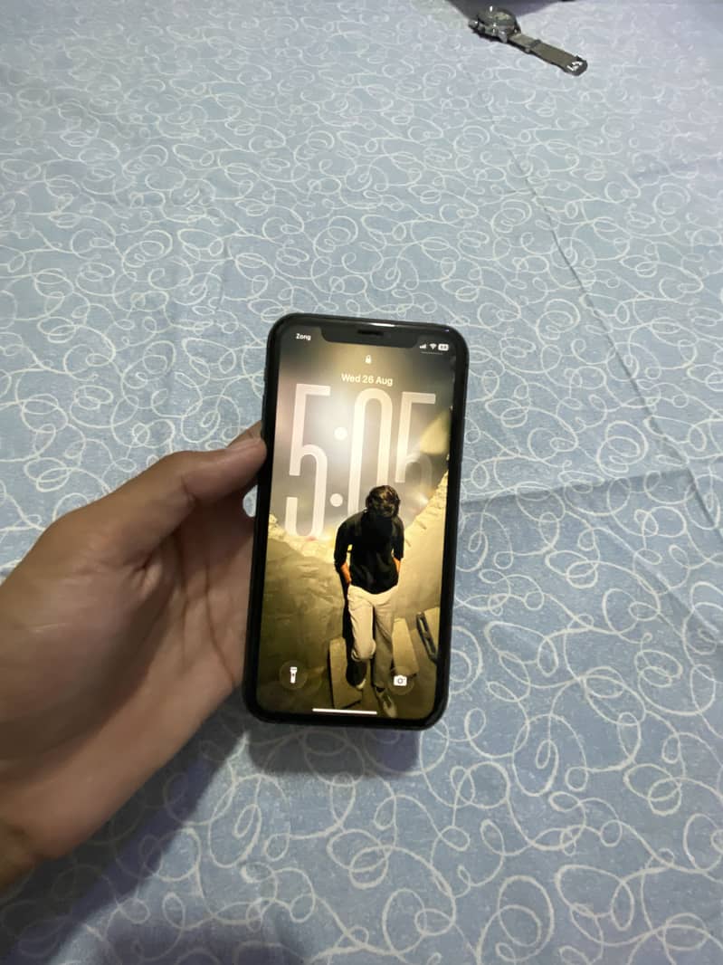 Apple iPhone 11 sim working 3
