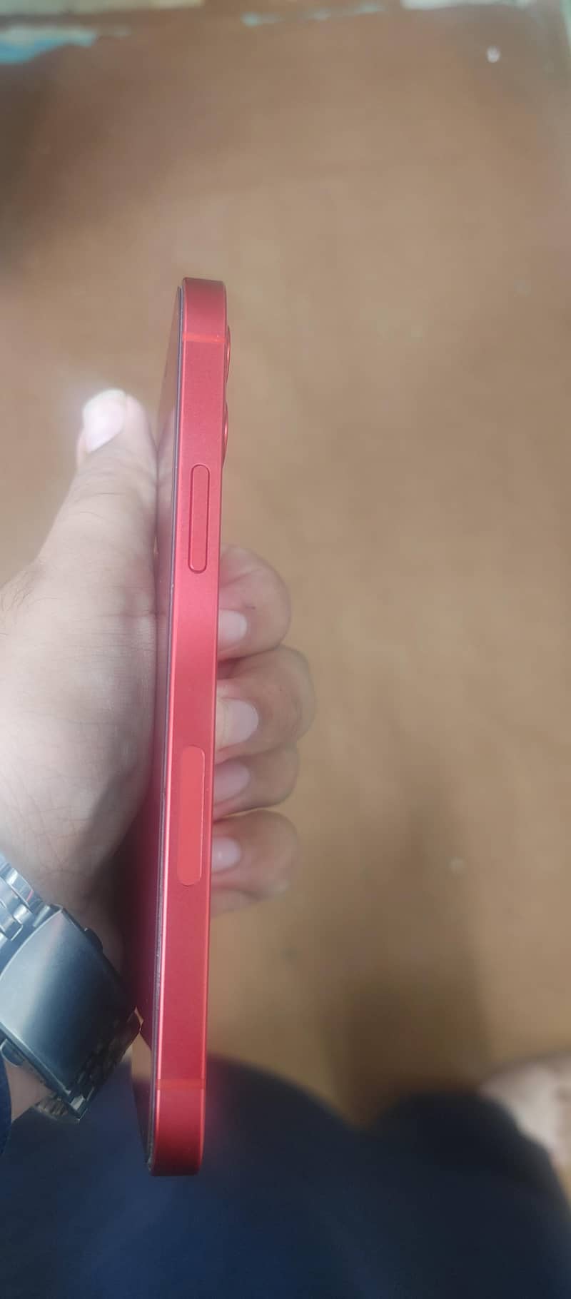 Apple iPhone 12 4