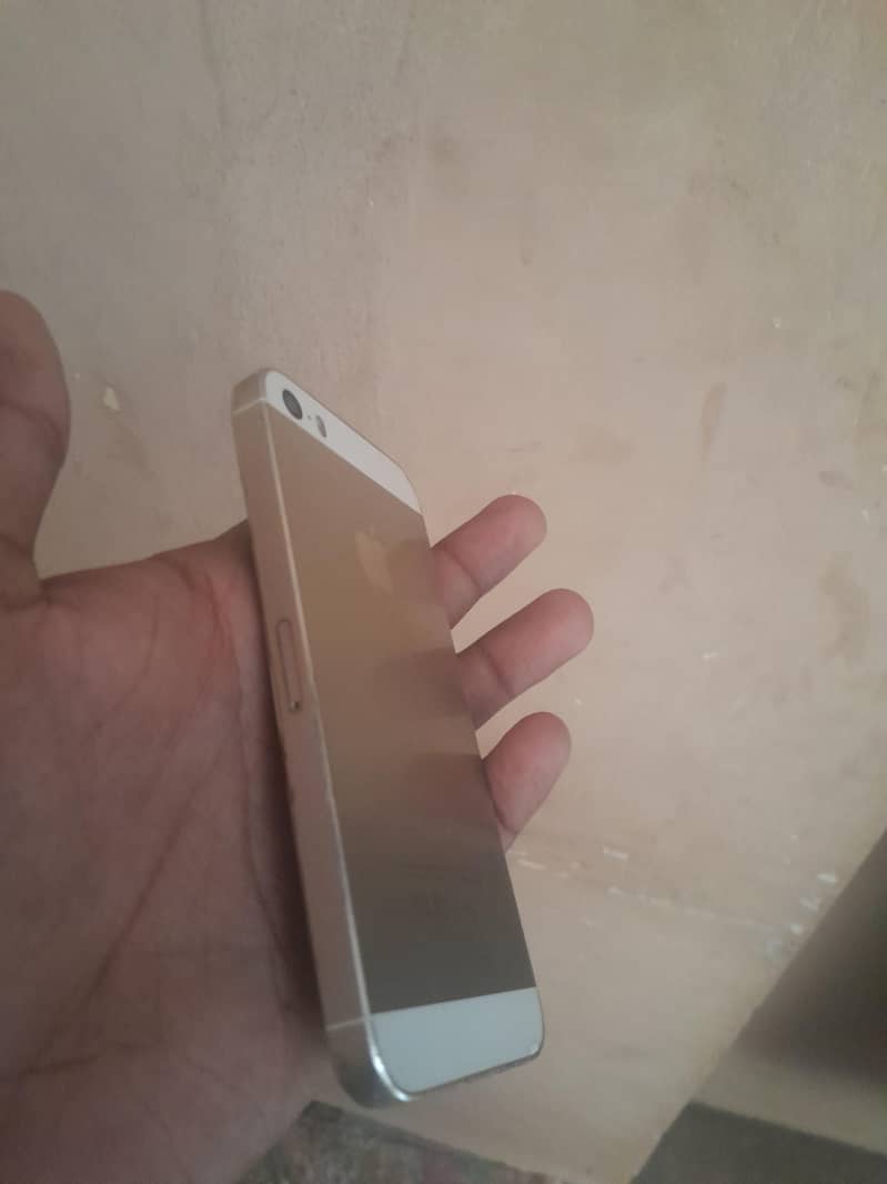 Apple iPhone 5s 2