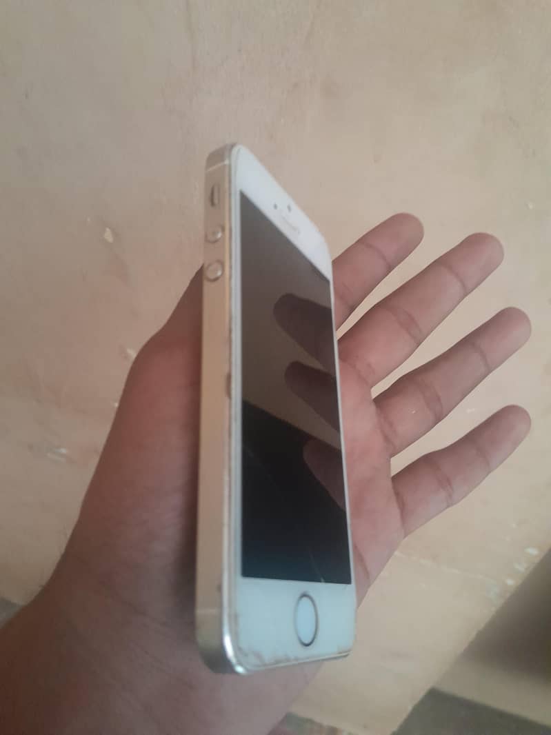 Apple iPhone 5s 3