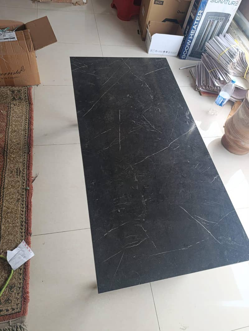 Black marble texture Table 2