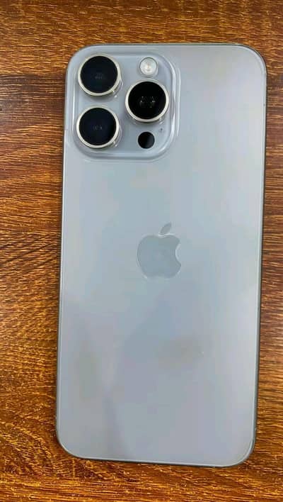 Apple iPhone 15 Pro Max