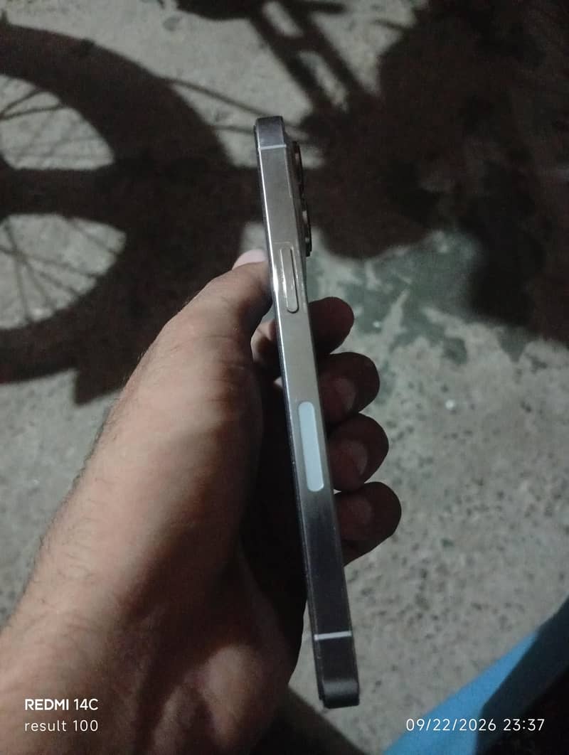 Apple iPhone 13 Pro 3