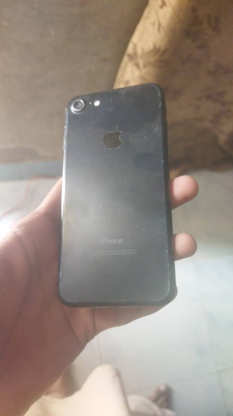 iPhone 7 0