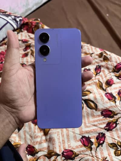 Vivo Y17s