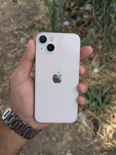 Apple iPhone 13