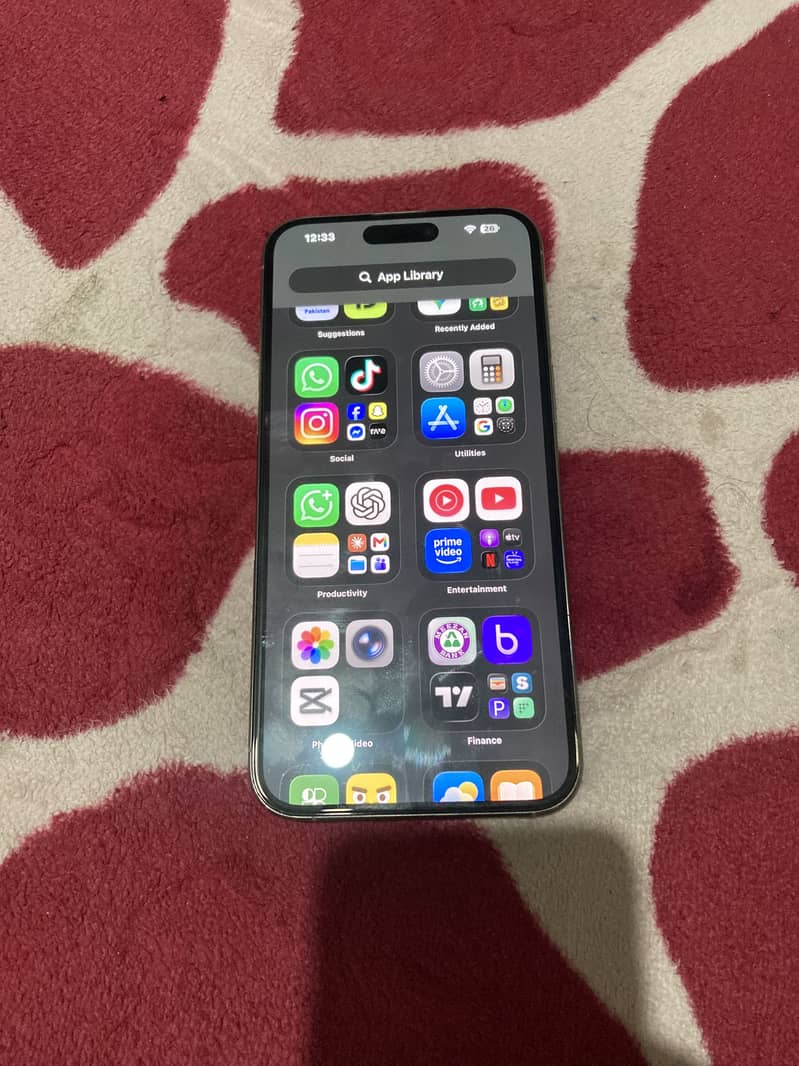 Apple iPhone 15 Pro Max 4