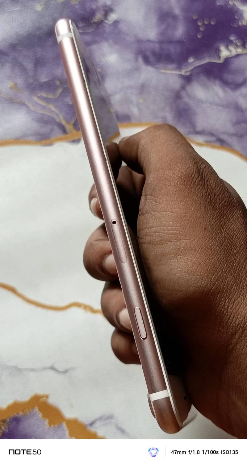 Apple iPhone 7 Plus 4