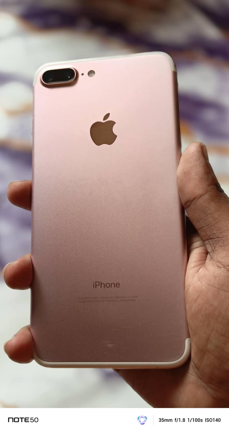 Apple iPhone 7 Plus 8