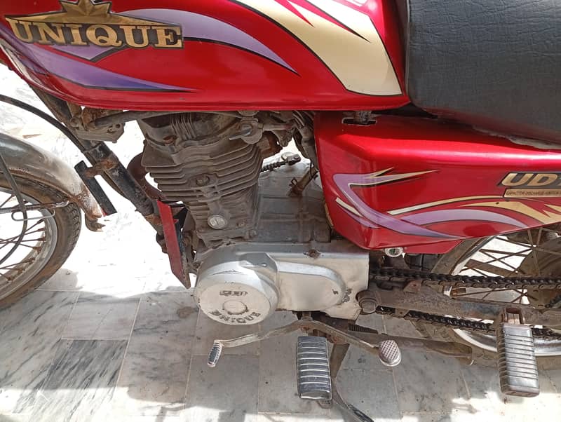 Unique 125 0