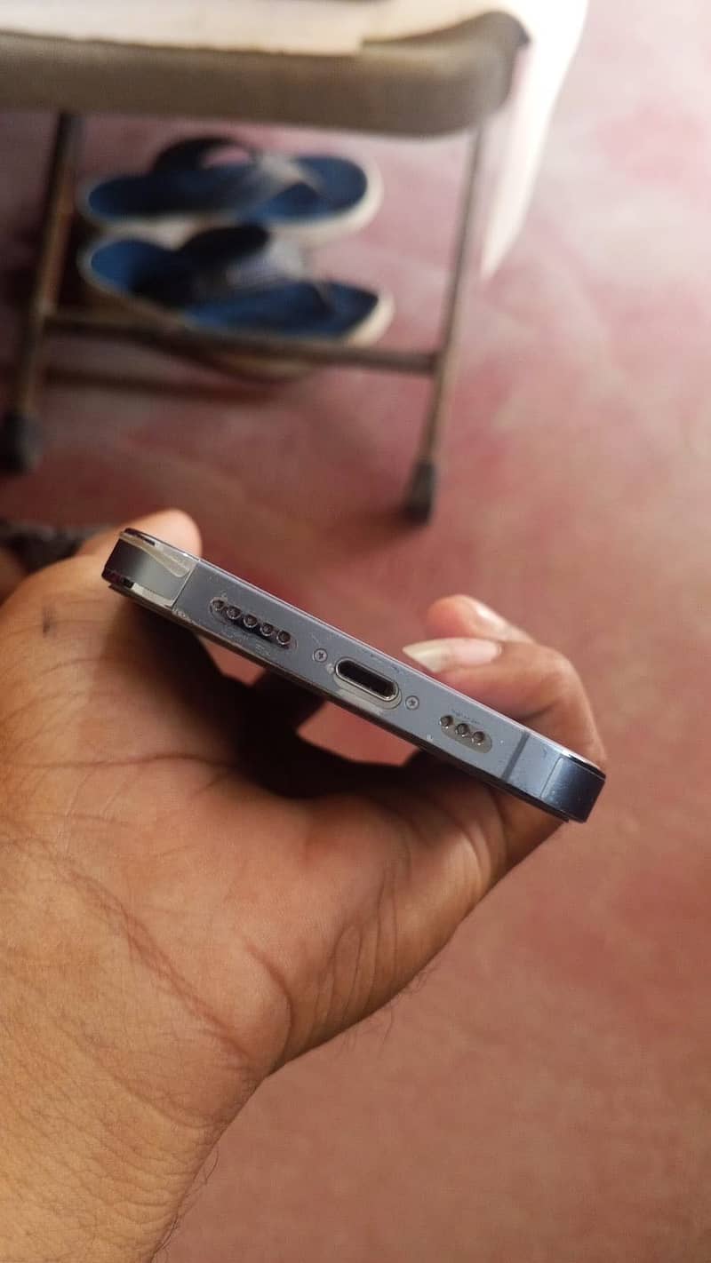 Apple iPhone 13 Pro 3