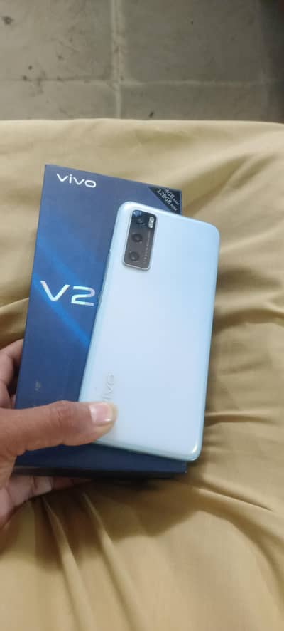 Vivo V20 SE 8/128 complete box