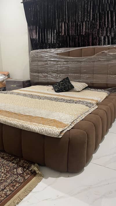 LATEST PINTEREST STYLE HEAVY POSHISH BED